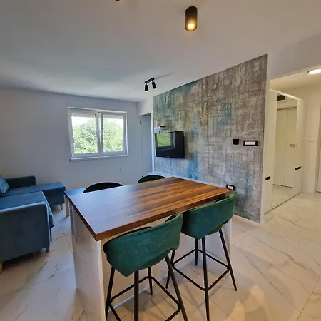 Aria New Apartment